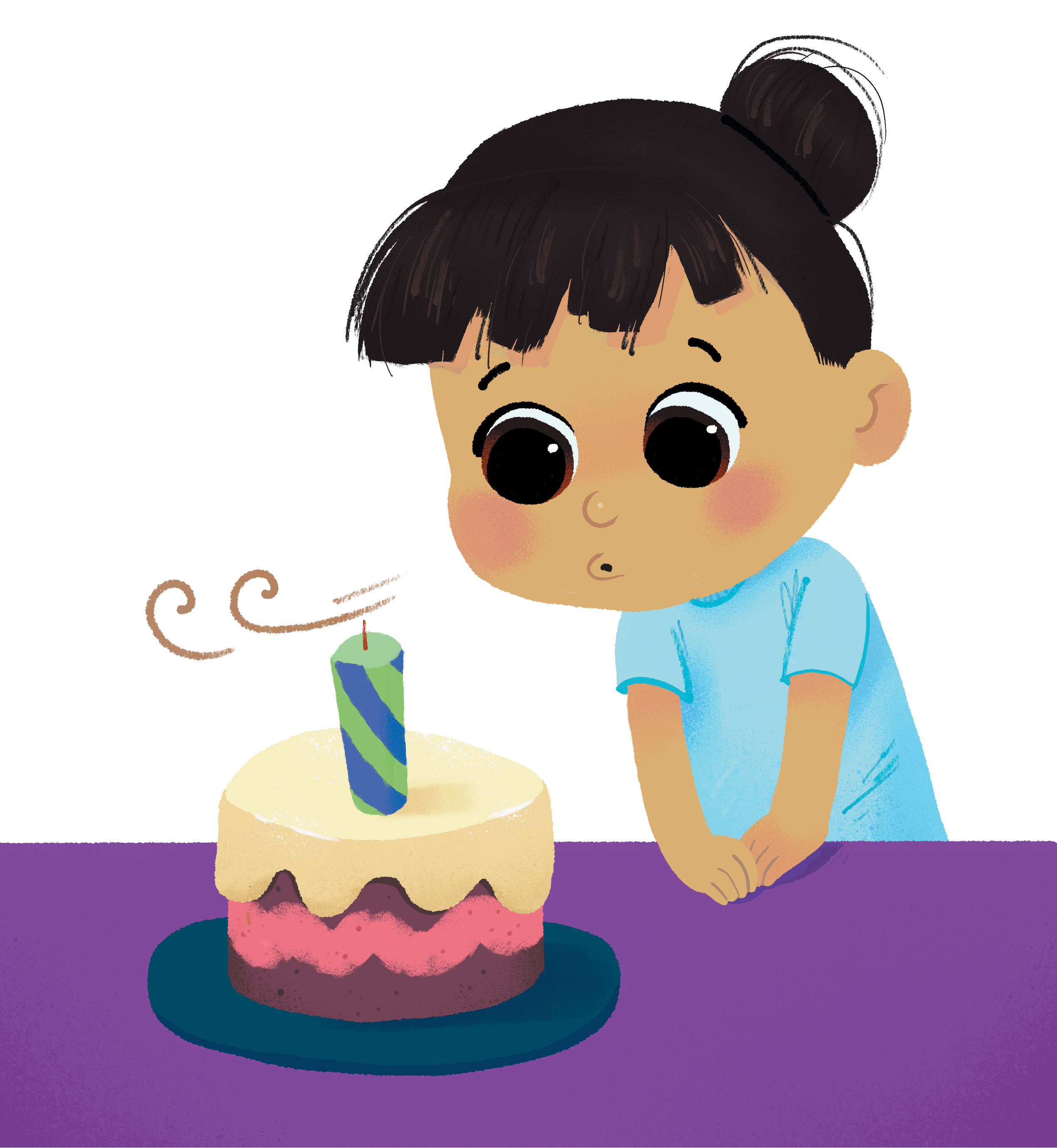 Menina de coque olha apagando a vela de um bolo de aniversário. Mesa roxa, menina usa blusa azul clara.